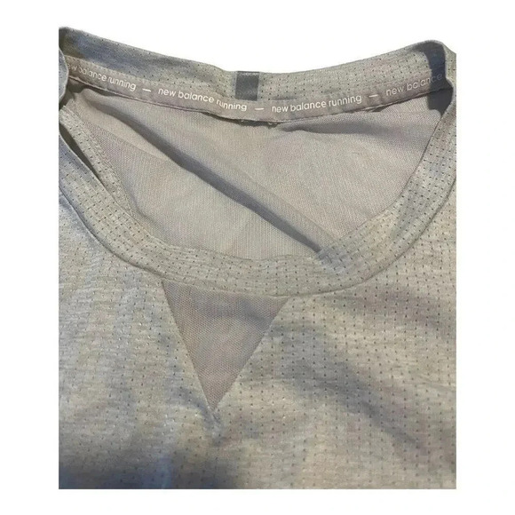 New Balance Women’s Medium (No tags) Gray Running Tank Top - Picture 4 of 5